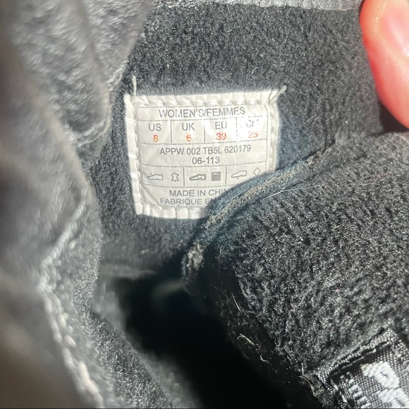 North Face Primaloft Insulated Lace Up Suede Boot - Picture 9 of 10